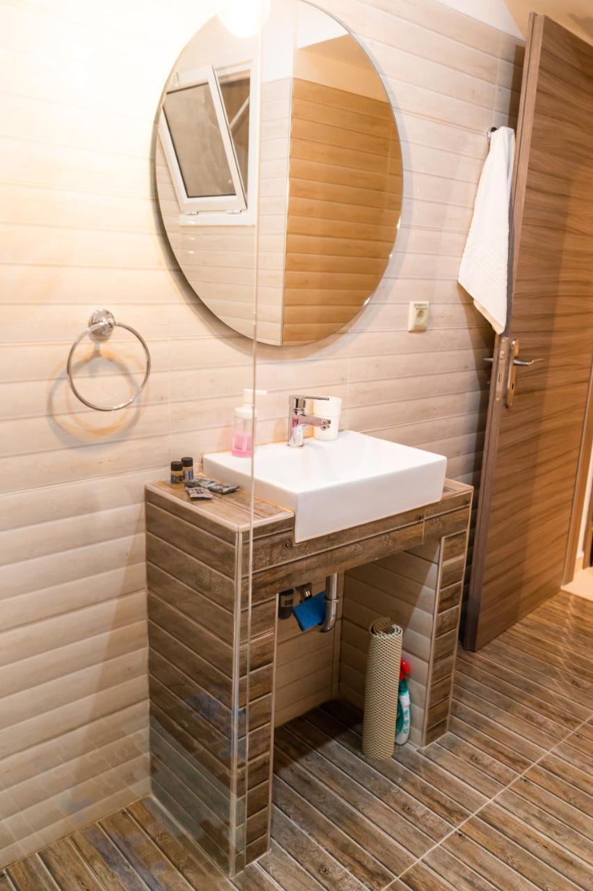 Softy Corner Vipgreece Apartment Athena Bagian luar foto